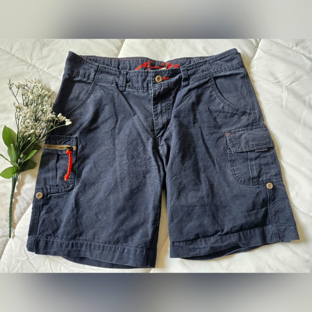 Legendary Whitetails Cotton Cargo Shorts Orange and Blue Relaxed Fit Size 12